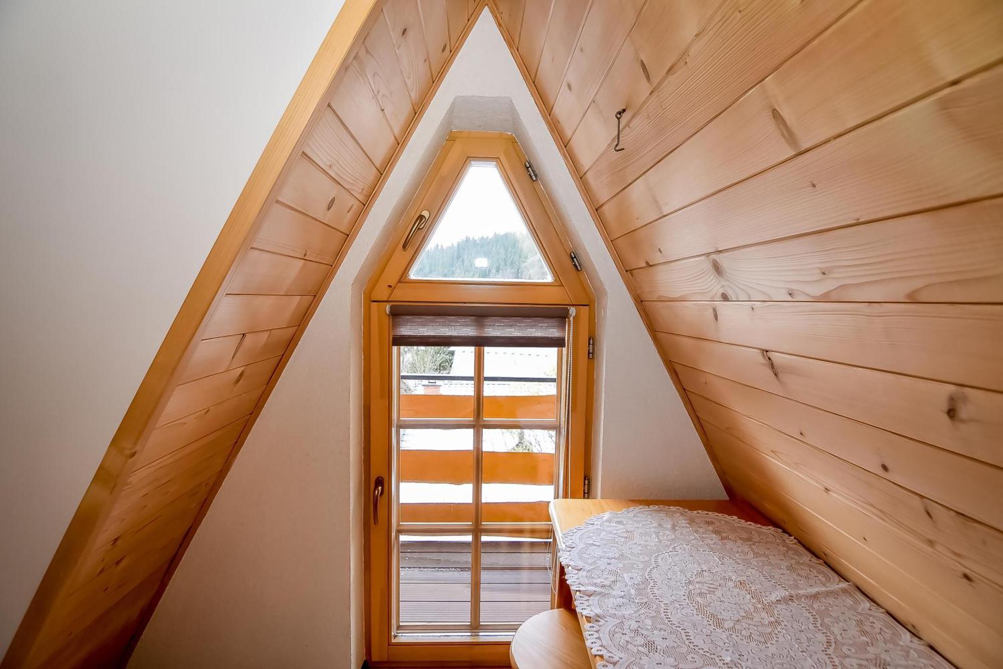 Ciukrowa Chatka Sauna & Jacuzzi Poronin Exterior photo