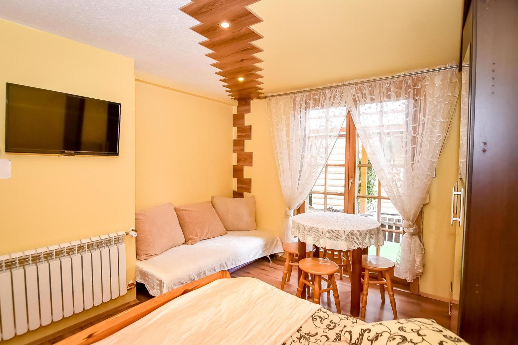 Ciukrowa Chatka Sauna & Jacuzzi Poronin Exterior photo