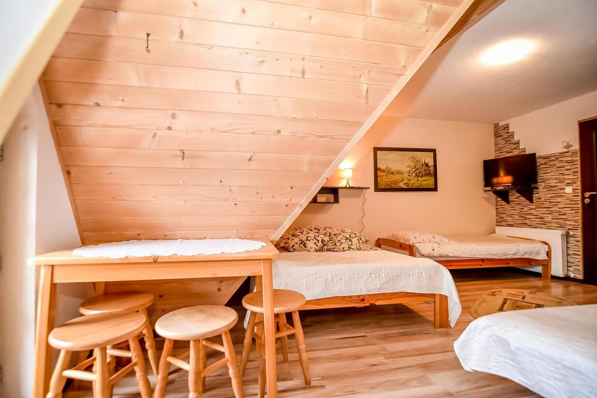 Ciukrowa Chatka Sauna & Jacuzzi Poronin Exterior photo