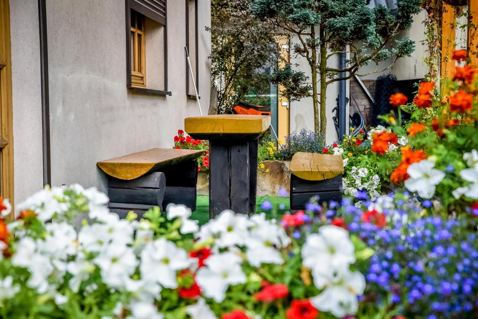 Ciukrowa Chatka Sauna & Jacuzzi Poronin Exterior photo